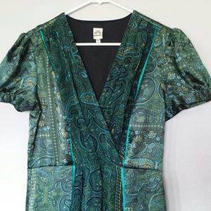 Sangria silk paisleys